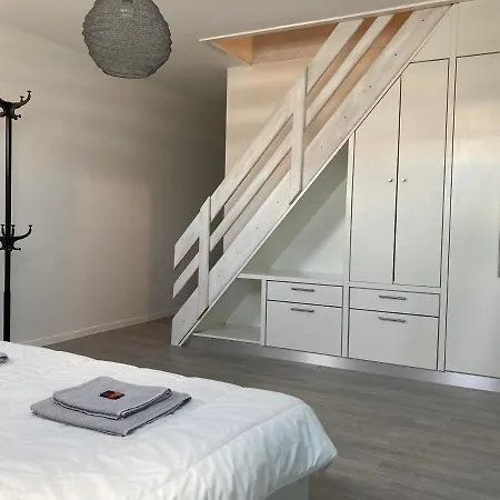 Triplex Heist: 3-slaapkamer Familieappartement Διαμέρισμα *